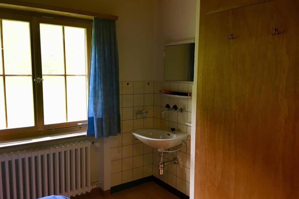Ferienwohnung Uf Z'Enisch Klosters-Serneus Extérieur photo