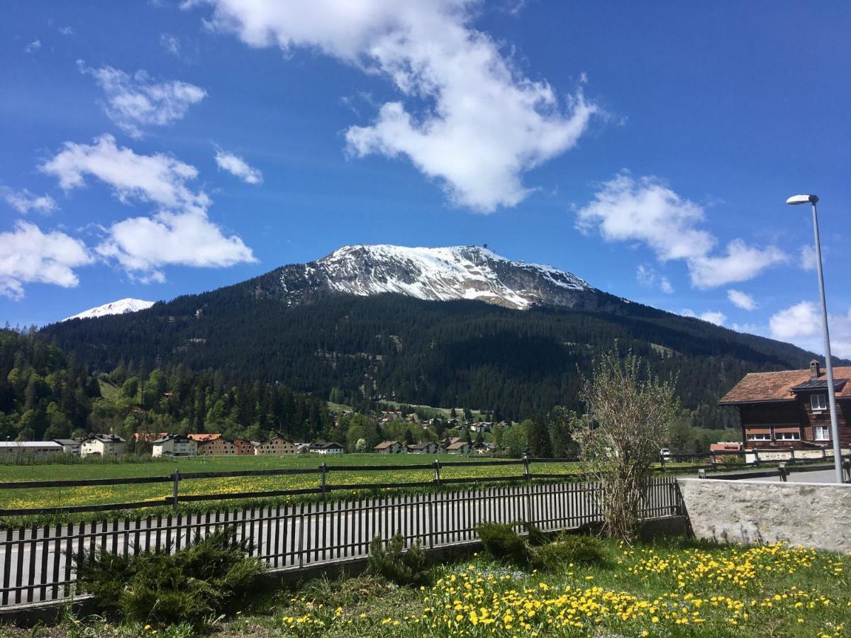 Ferienwohnung Uf Z'Enisch Klosters-Serneus Extérieur photo
