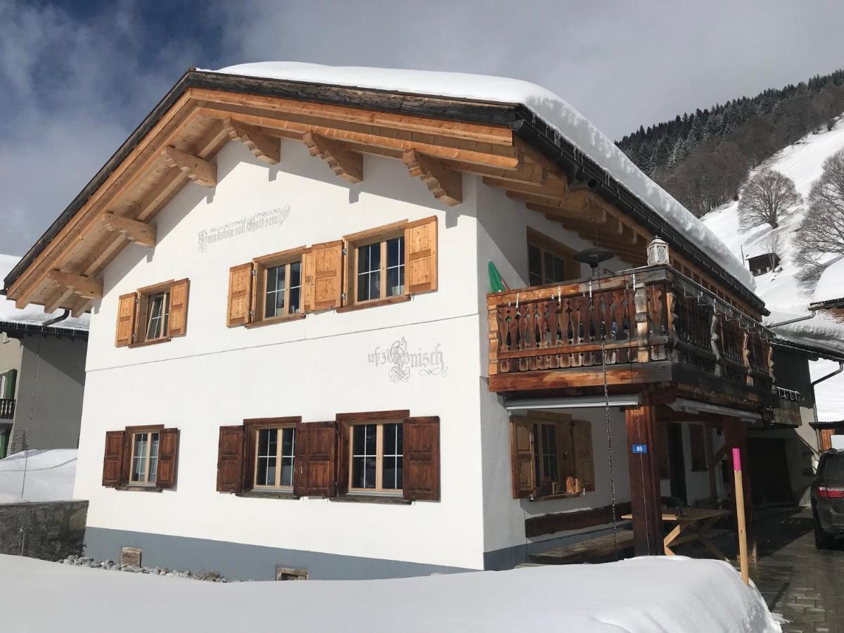 Ferienwohnung Uf Z'Enisch Klosters-Serneus Extérieur photo