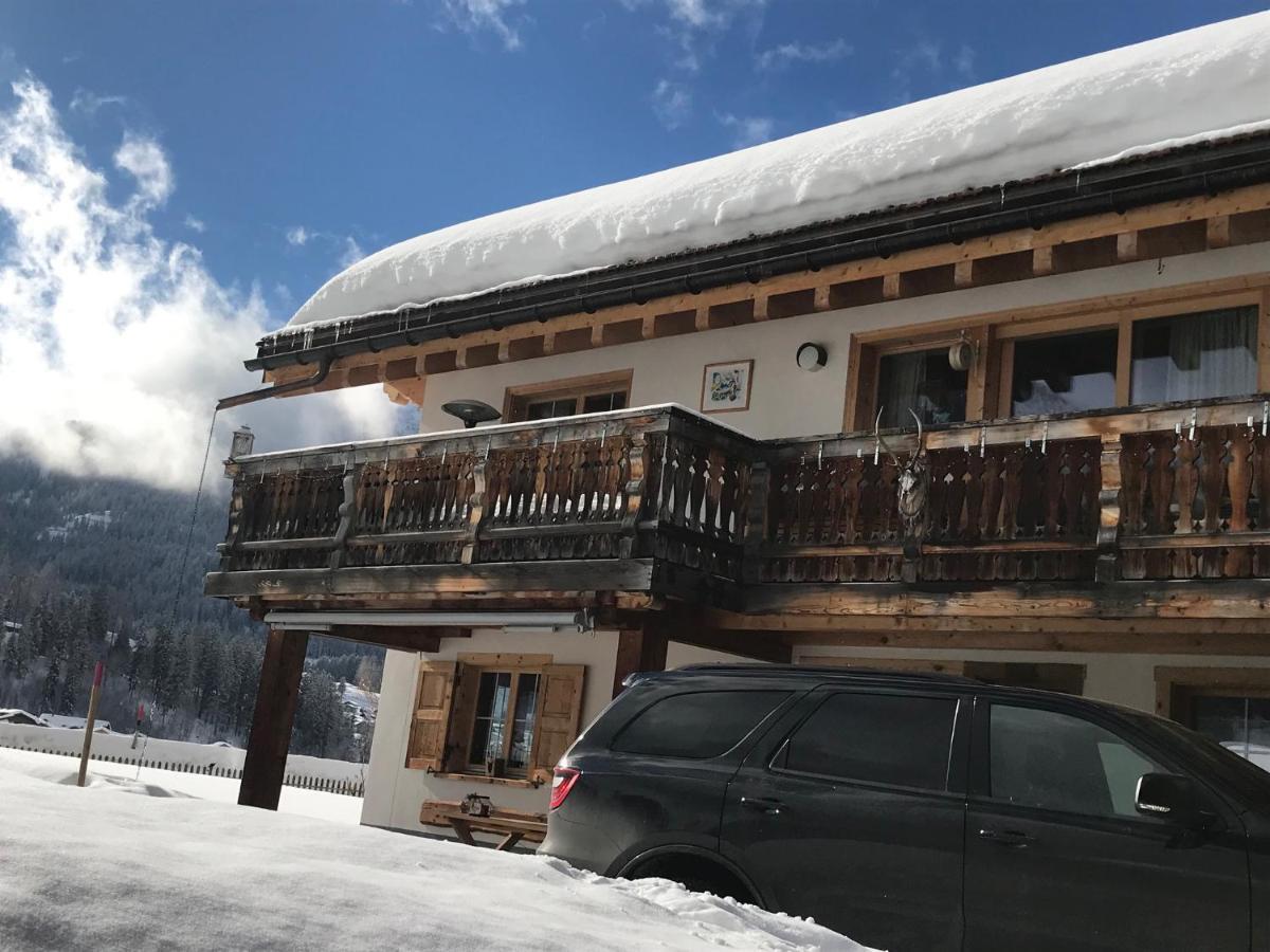 Ferienwohnung Uf Z'Enisch Klosters-Serneus Extérieur photo