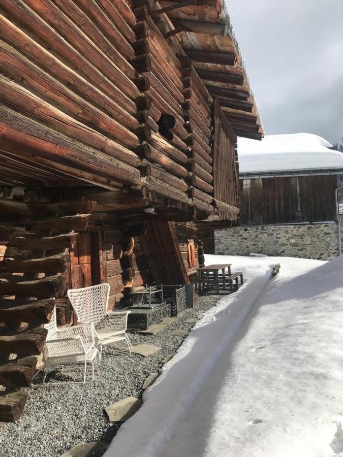 Ferienwohnung Uf Z'Enisch Klosters-Serneus Extérieur photo