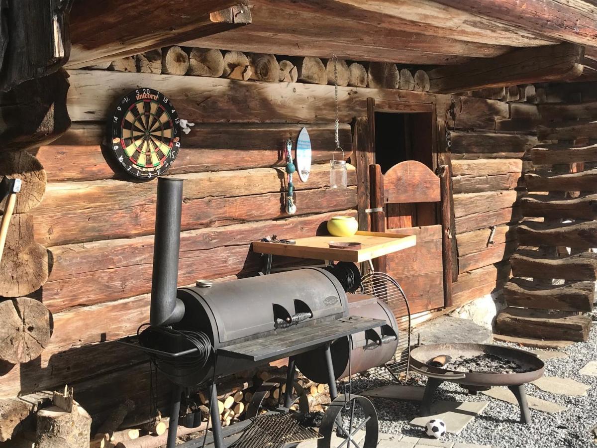 Ferienwohnung Uf Z'Enisch Klosters-Serneus Extérieur photo