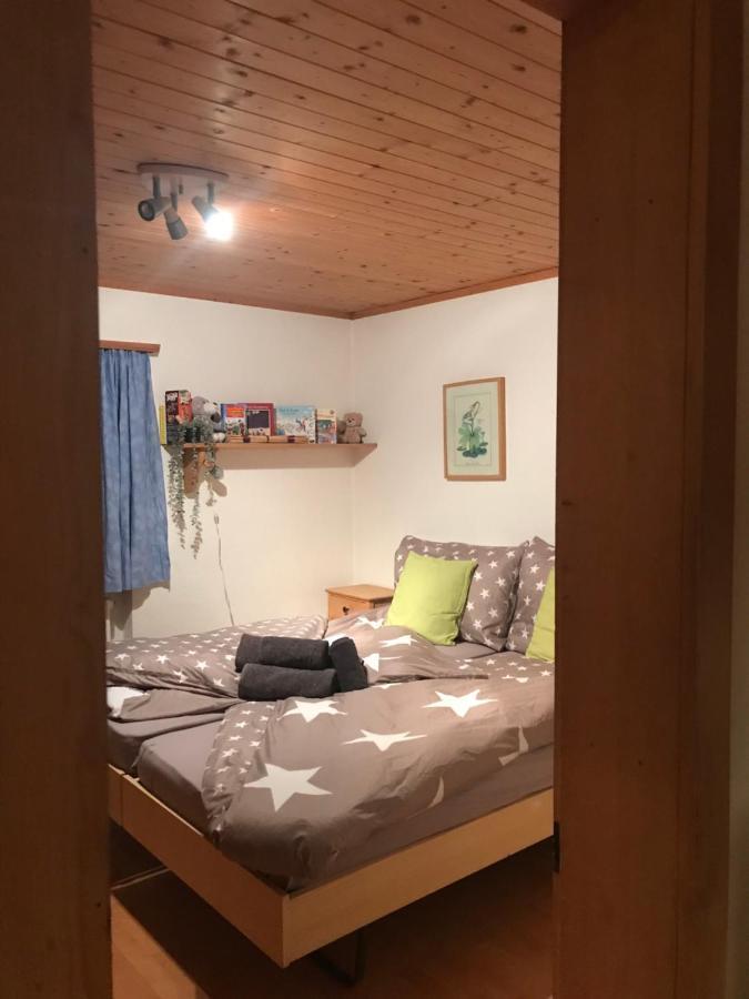 Ferienwohnung Uf Z'Enisch Klosters-Serneus Extérieur photo