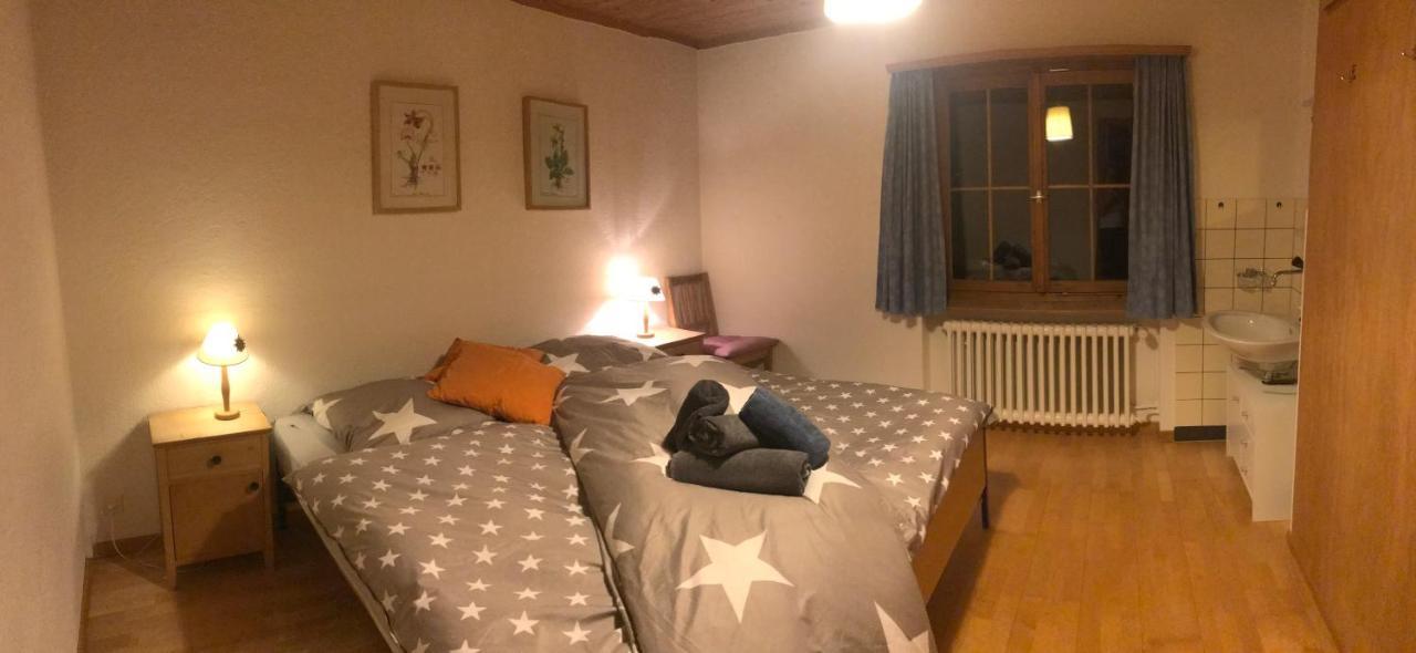 Ferienwohnung Uf Z'Enisch Klosters-Serneus Extérieur photo