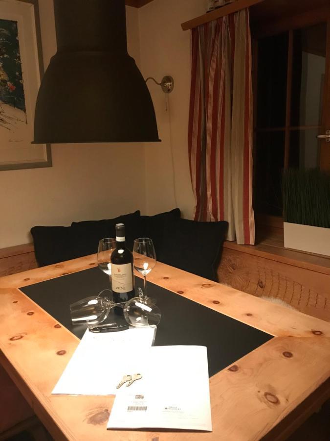 Ferienwohnung Uf Z'Enisch Klosters-Serneus Extérieur photo