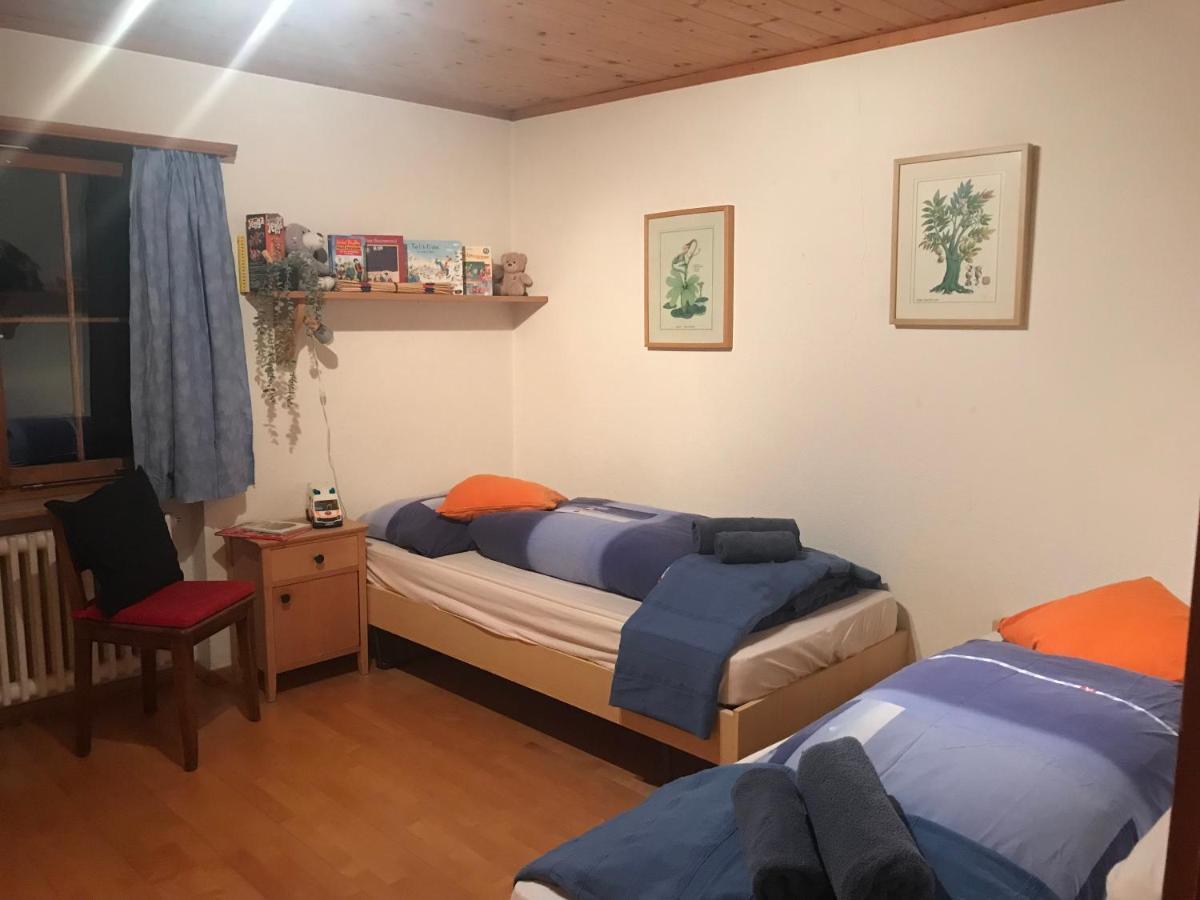 Ferienwohnung Uf Z'Enisch Klosters-Serneus Extérieur photo