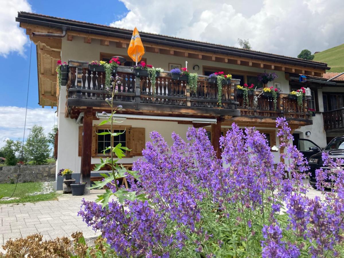 Ferienwohnung Uf Z'Enisch Klosters-Serneus Extérieur photo