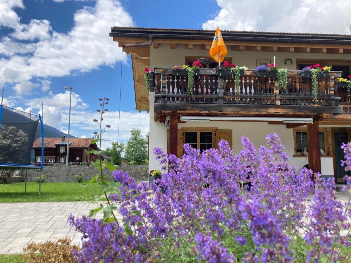 Ferienwohnung Uf Z'Enisch Klosters-Serneus Extérieur photo